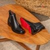 BOTA CHELSEA NEGRO SUELA DE CUERO ROJO NOBRE