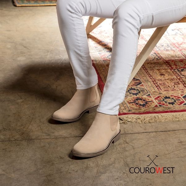 BOTA CHELSEA OFF WHITE ANATÓMICA CUERO NOBUCK